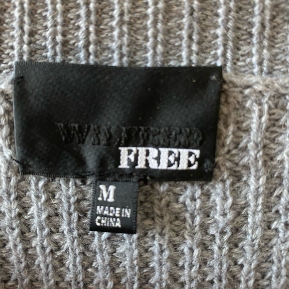 Aritzia Wilfred Free grey knit sweater - Picture 3 of 3